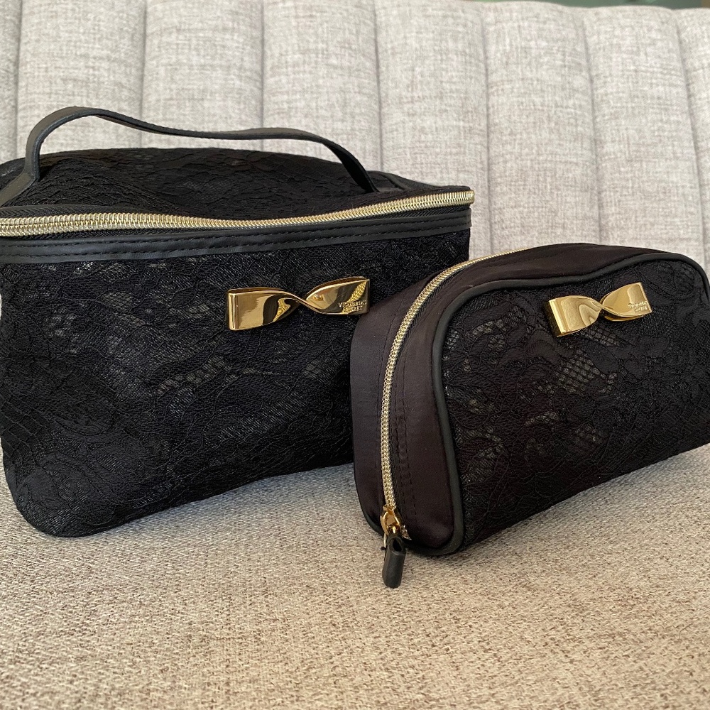 Victoria Secret Cosmetic Bag Set